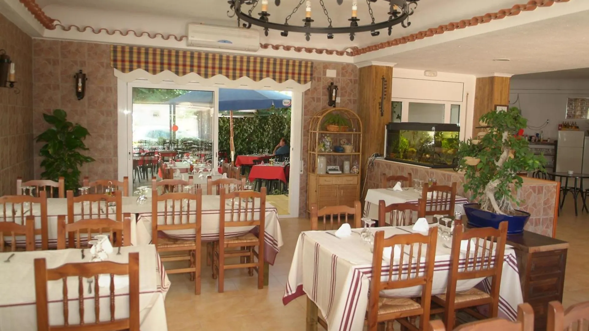 Aparthotel Els Molins Roses