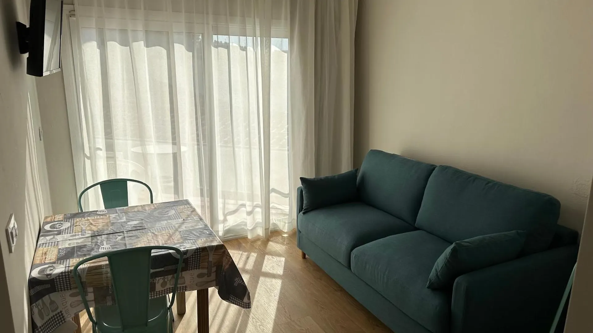 Aparthotel Els Molins Roses Spain